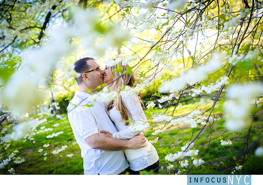 Sarah + Rob Engagement In Central Park_0013