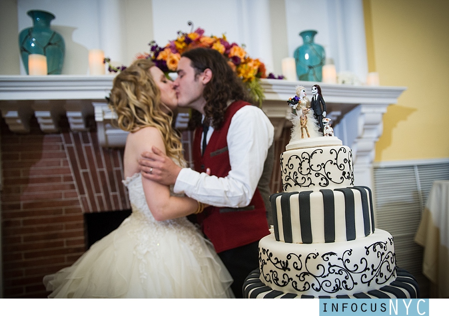 Amanda + Angelo Wedding at Coindre Hall_0071